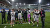 La communion des joueurs de l'OL après la victoire contre le Maccabi Tel Aviv