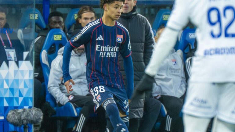 Adil Hamdani lors d'Auxerre - OL