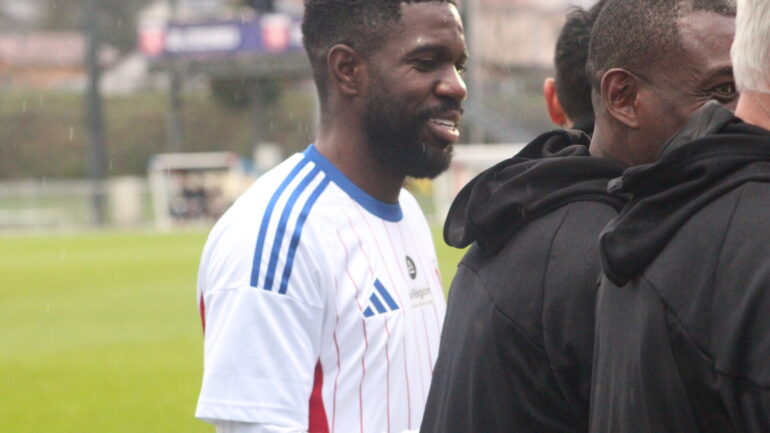 Samuel Umtiti avec l'OL Légendes