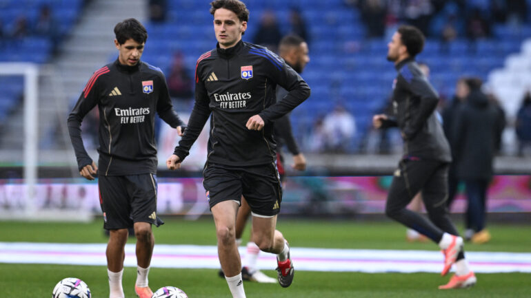 Tyler Morton à l'échauffement de l'OL avant Le Havre