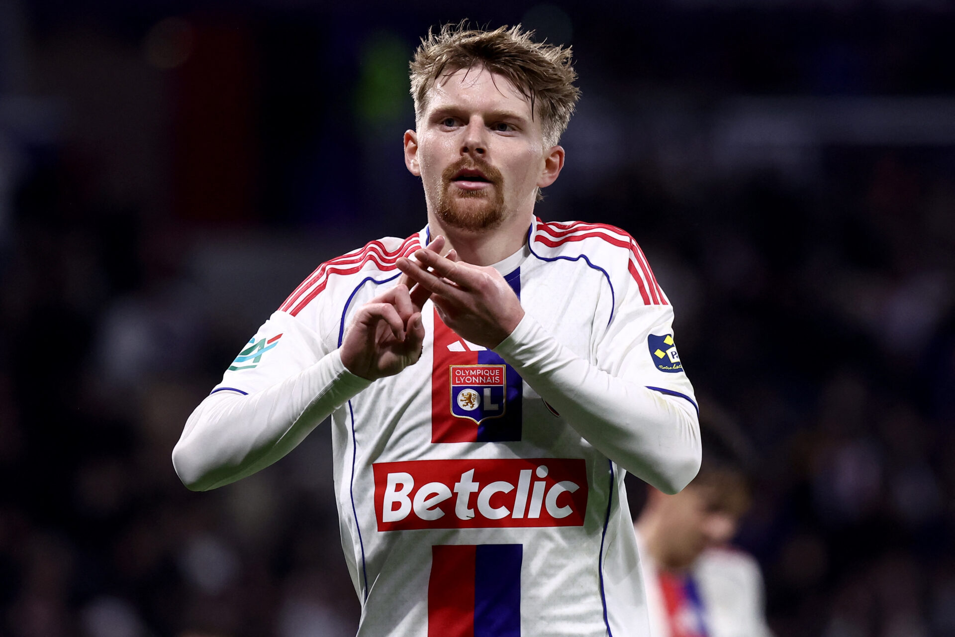 Pavel Sulc au centre de l'attention avant Sparta Prague - OL