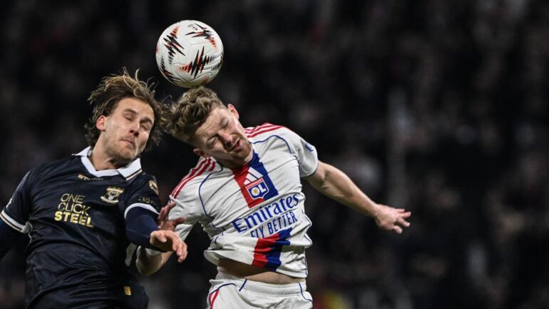 Pavel Sulc lors d'OL - Go Ahead Eagles