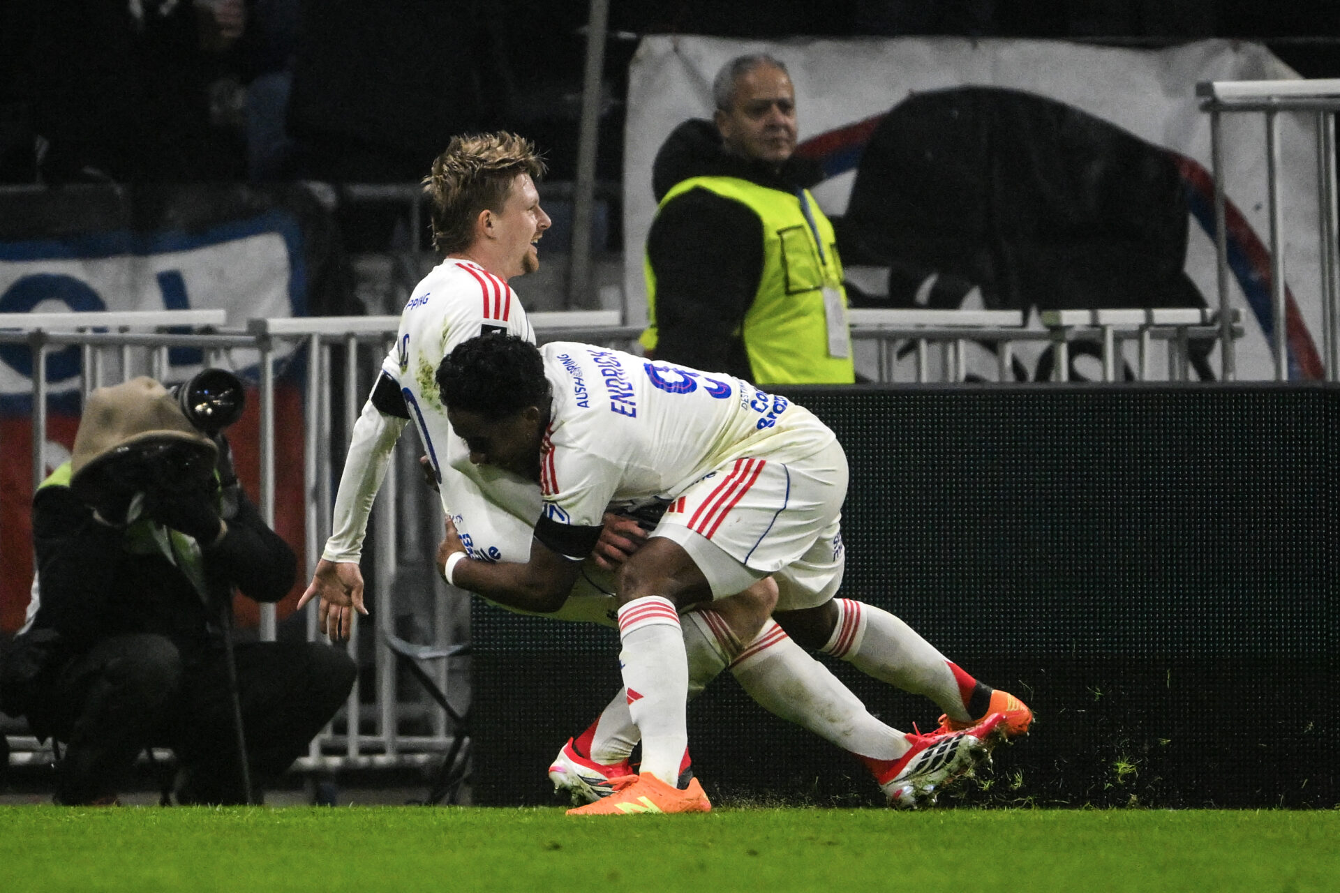 
		Commentaires sur Endrick impressionne encore... l'OL fonce vers le podium ! par ForzaOL62		