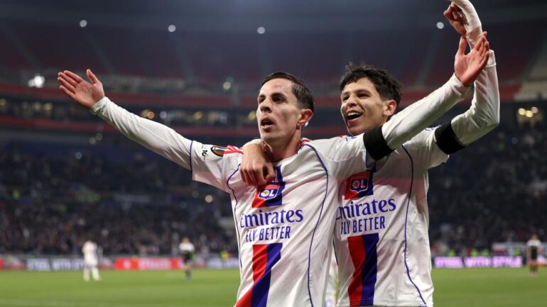 Rémi Himbert et Khalis Merah lors d'OL - PAOK