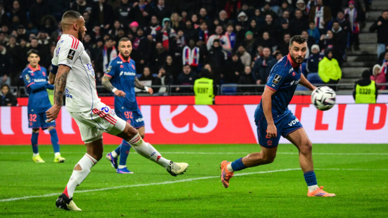Corentin Tolisso sur son but lors d'OL - Nice