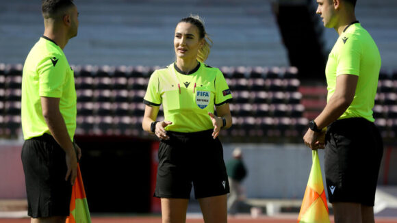 Emanuela Rusta, arbitre albanaise