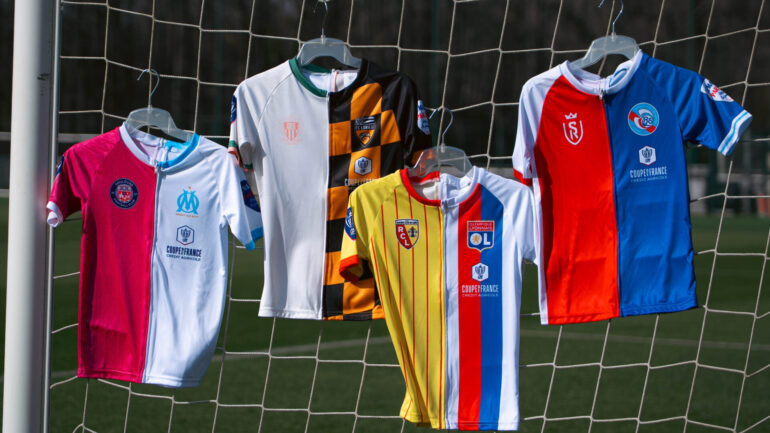 Les clubs quarts de finalistes de la Coupe de France ont eu le droit à un maillot spécial