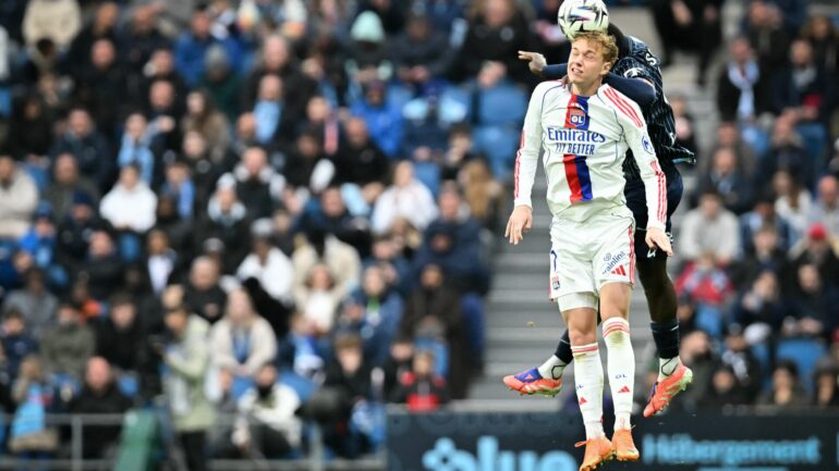 Adam Karabec lors du match Le Havre - OL