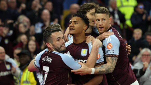 La joie des joueurs d'Aston Villa