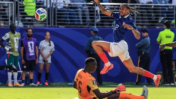Bradley Barcola buteur lors de France - Sénégal