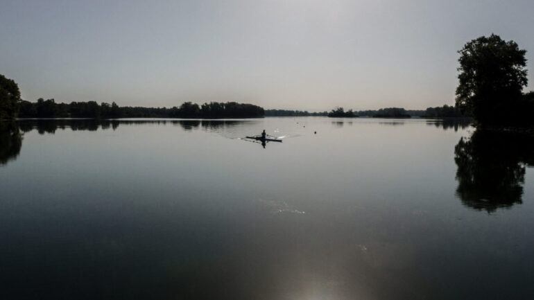 Le lac de Miribel Jonage durant la canicule 2026