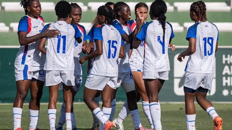 Melchie Dumornay avec la sélection d'Haïti