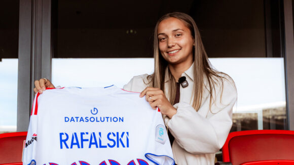 Romane Rafalski a signé son premier contrat pro avec OL Lyonnes
