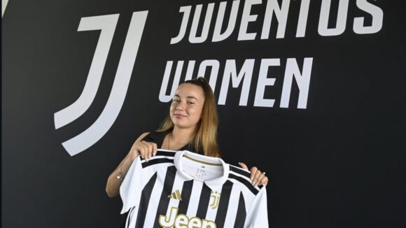 Emilie Mece a signé son premier contrat pro à la Juventus