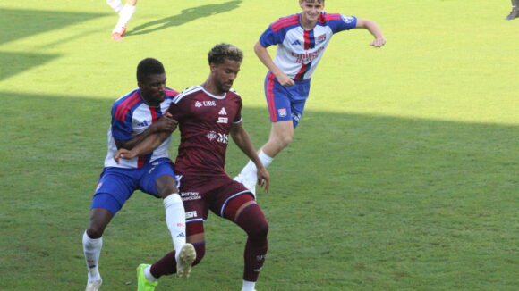Clinton Mata et Tyler Morton face à Ayé lors d'OL - FC Servette