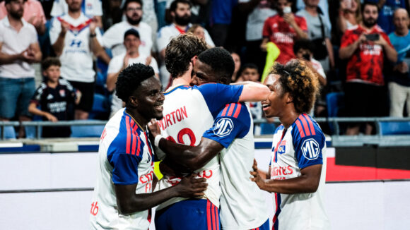 La joie des joueurs de l'OL face au Sparta Prague