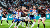 Corentin Tolisso et Ruben Kluivert sur un corner lors d'OL - Sparta Prague