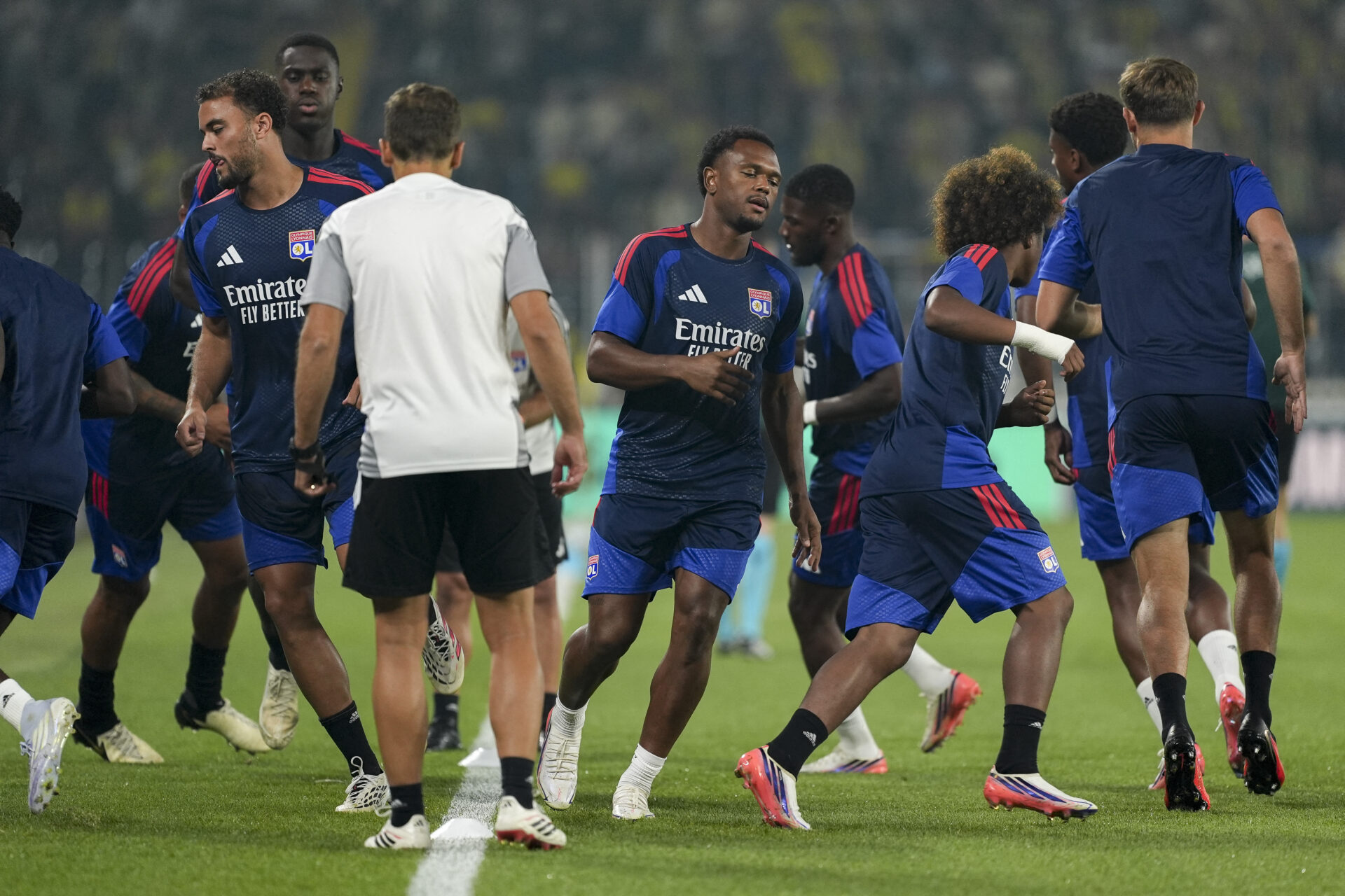 
		Commentaires sur Une balance positive… quelle note pour le mercato de l’OL ? par gOLdorak		