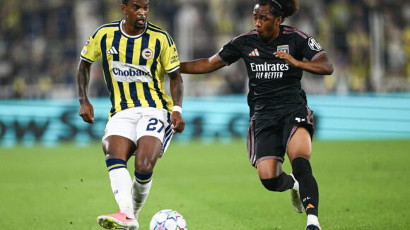 Nelson Semedo (Fenerbahçe) face à Malick Fofana (OL)