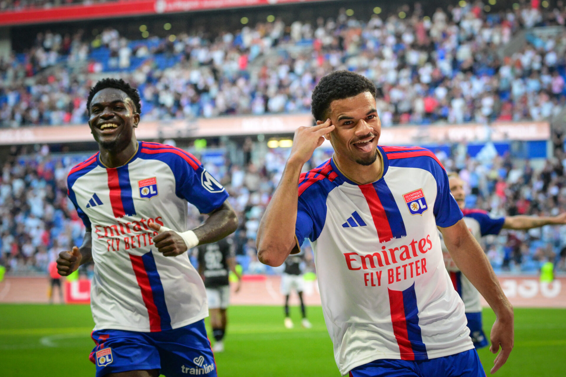 
		Commentaires sur OL - Rennes (4-0) : Athekame, la bonne pioche à droite par SapeCommeJallet		