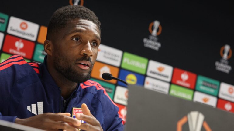 Clinton Mata lors de la conférence de presse d'avant-match Anderlecht - OL