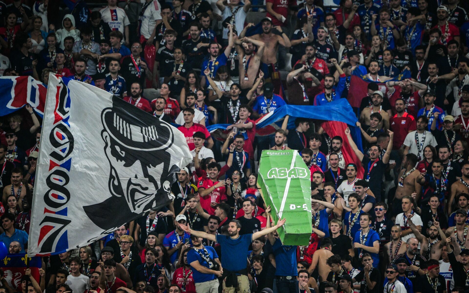 
		Commentaires sur L'OL a "identifié" le problème de billetterie face à Rennes et "s'excuse" auprès des supporters par Tongariro		