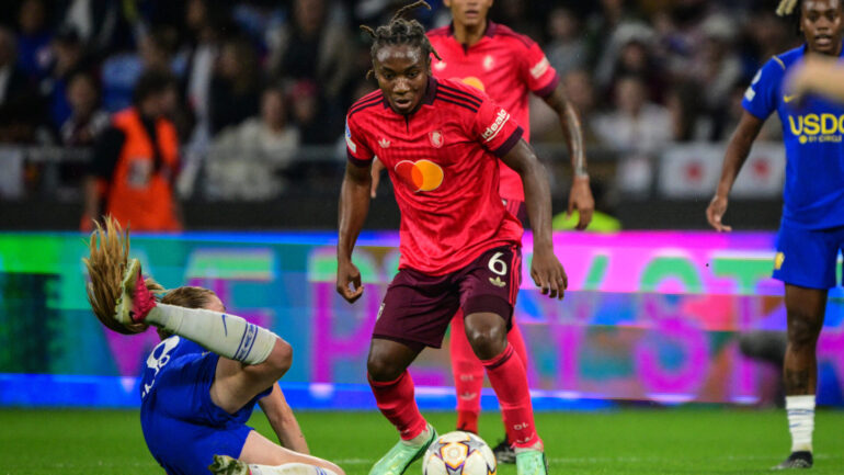 Melchie Dumornay contre Chelsea