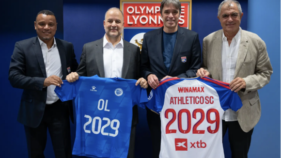 La direction de l'OL avec celle de l'Athletico SC