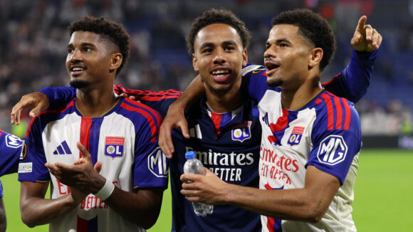 Abner, Noah Nartey et Zachary Athekame après OL - Crystal Palace