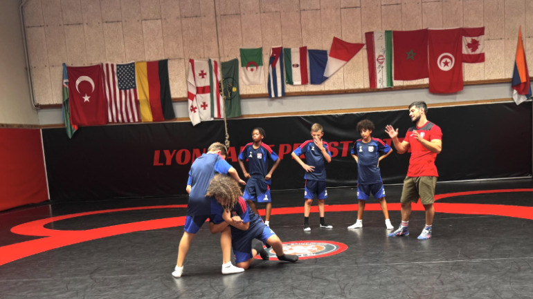 Les U13 de l'OL, dans le club de Lyon Saint-Priest lutte