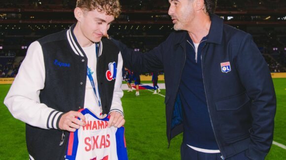 Paul Seixas en discussions avec Paulo Fonseca avec OL - Nice